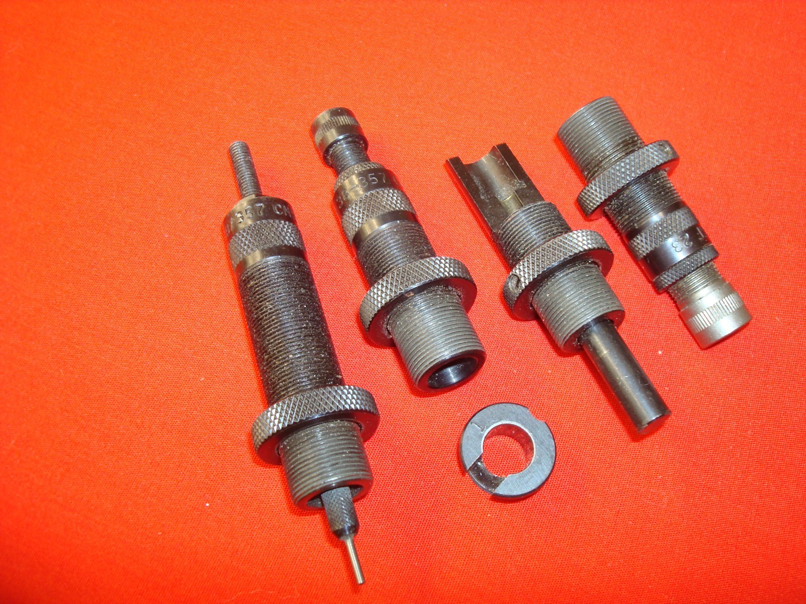 LYMAN 310 Reloading tool with Dies .38 / .357 mag