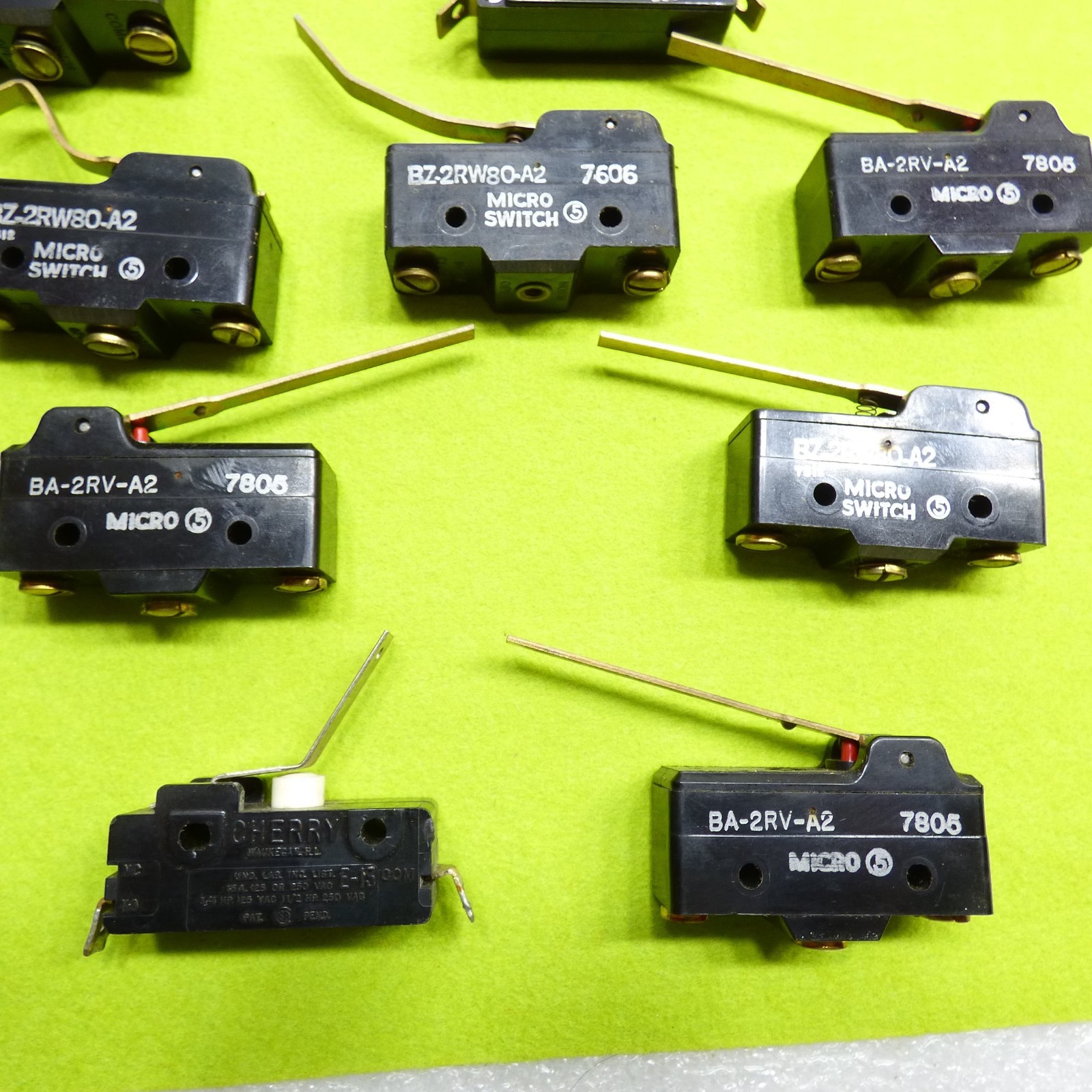 12 Micro switch lot lever action Honeywell Cherry Vnimax more microswitch