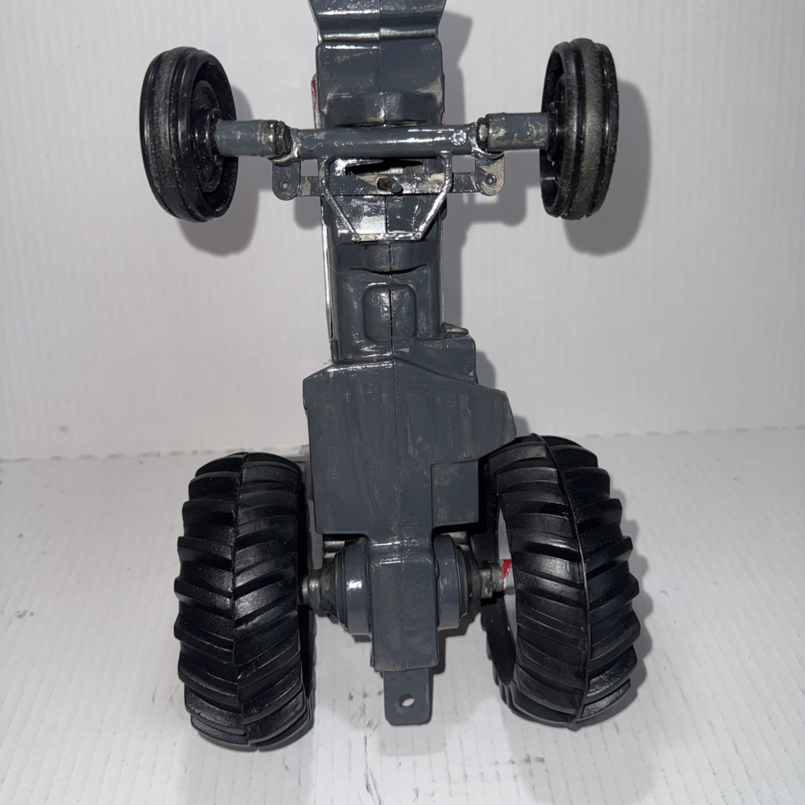WHITE 185 FIELD BOSS PULLING PULLER TOY TRACTOR 1/16 Scale