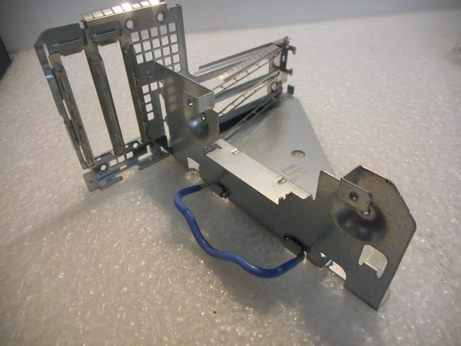 NEW Dell Optiplex XE Cage Assembly THA01 F768D