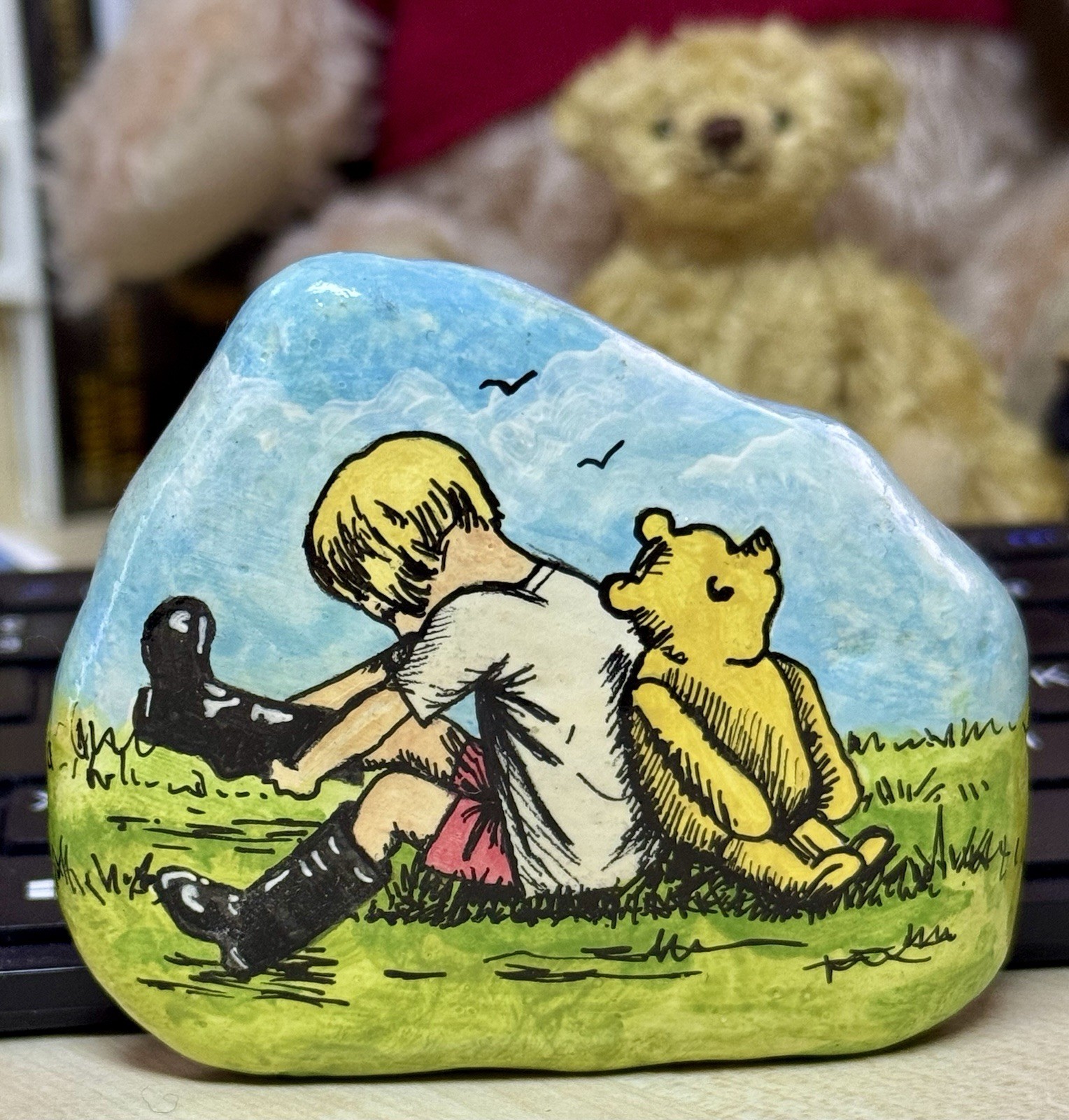 A+ Winnie The Pooh & Cristopher Robin HAND PAINTED Picture on Stone, 80x70x20mm