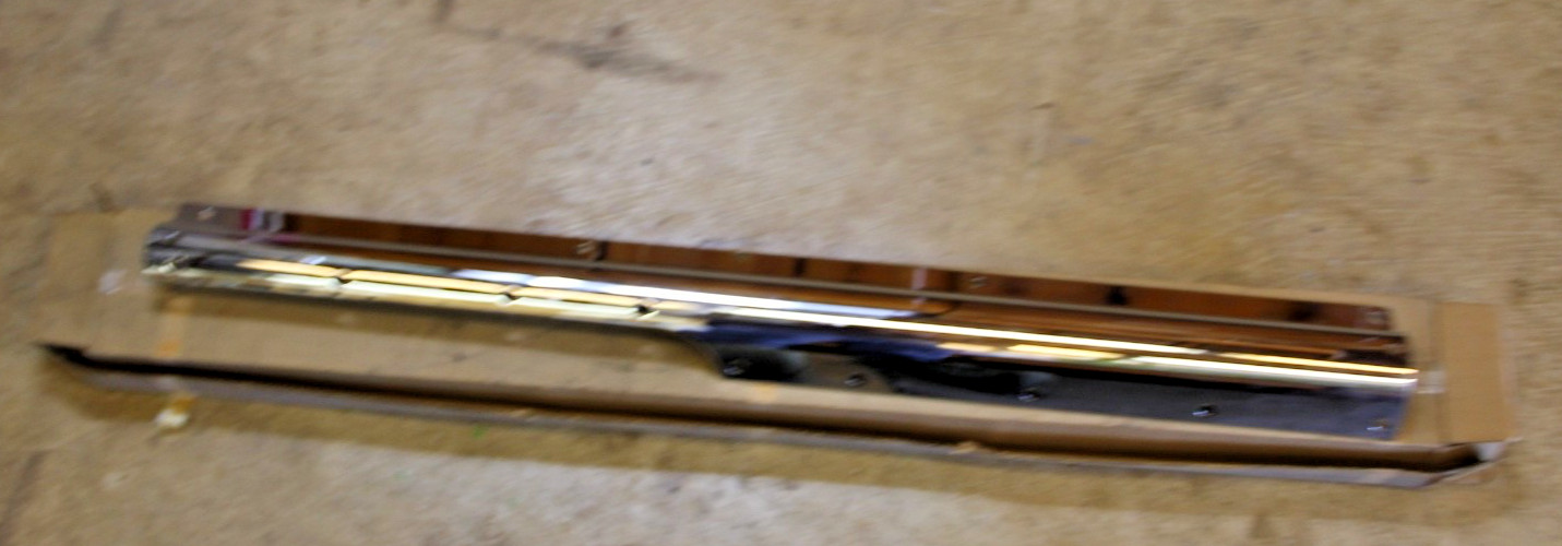 GENUINE KENWORTH LS DS CHROME RADIATOR SIDE SHELL K212-79 OEM NEW  NOS W BOX