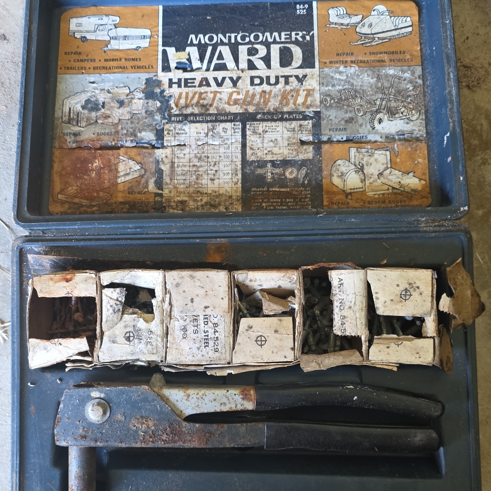 Montgomery Ward Power-Kraft Heavy Duty Hand Riveter Rivet Gun Kit 1/8 in