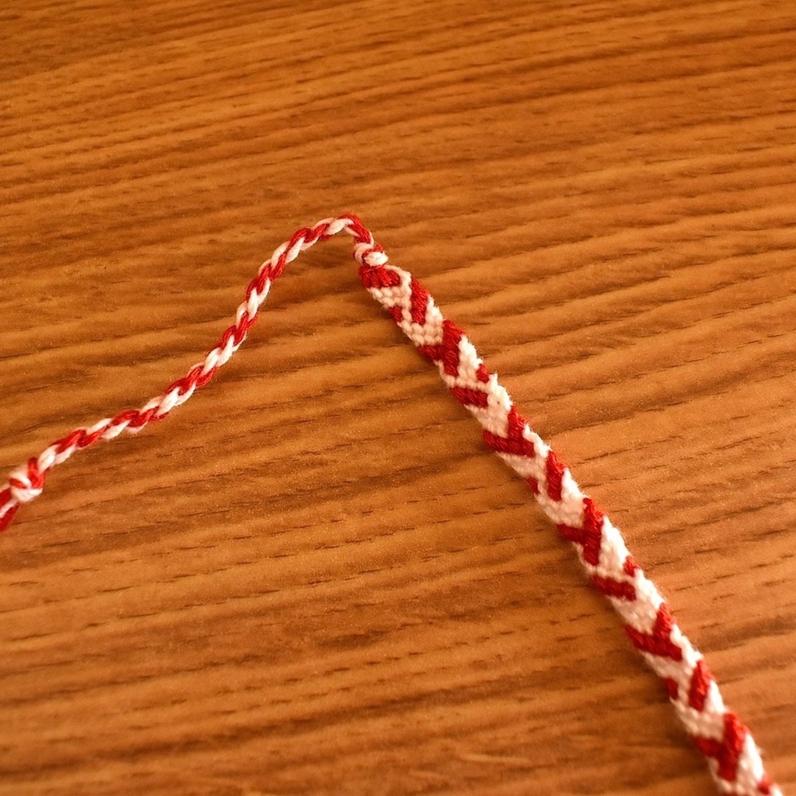 White Rouge Woven Bracelet