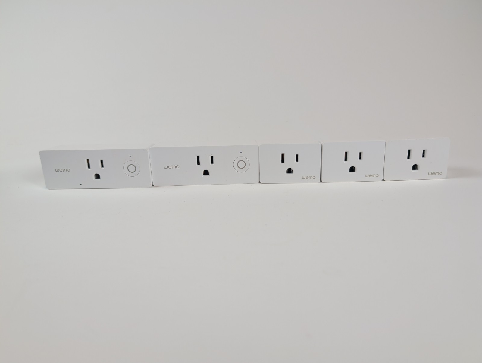 Belkin Wemo Smart Plug WiFi Outlet Lot Of 5 F7C063 WSP080 Home Automation Bundle