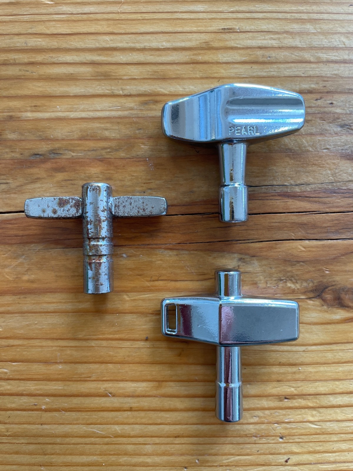 3 x Drum Keys - Pearl - ZD-034H  + 2 x Unbranded Drum Keys