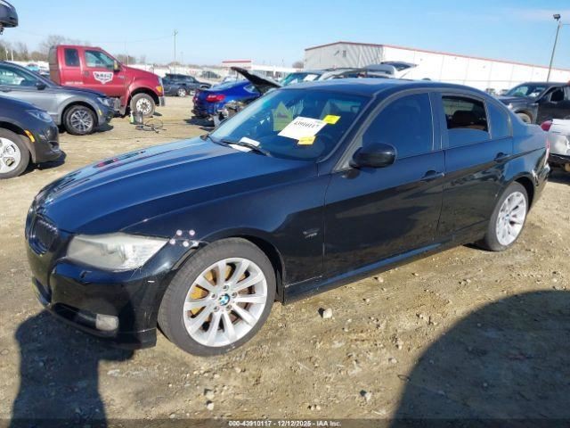 328I 2011 Glove Box 4956190