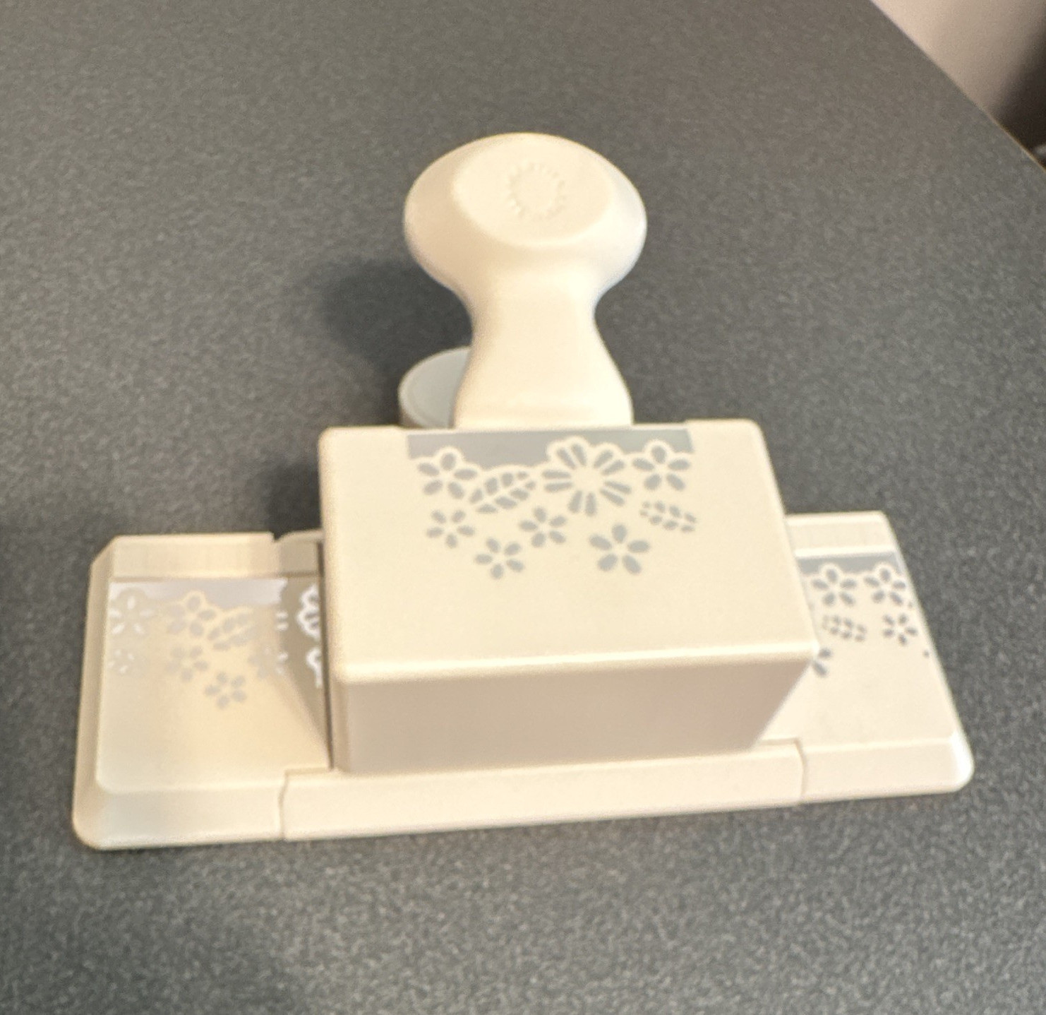 Martha Stewart Floral Border Paper Punch Scrapbooking Tool, Border Punch Model