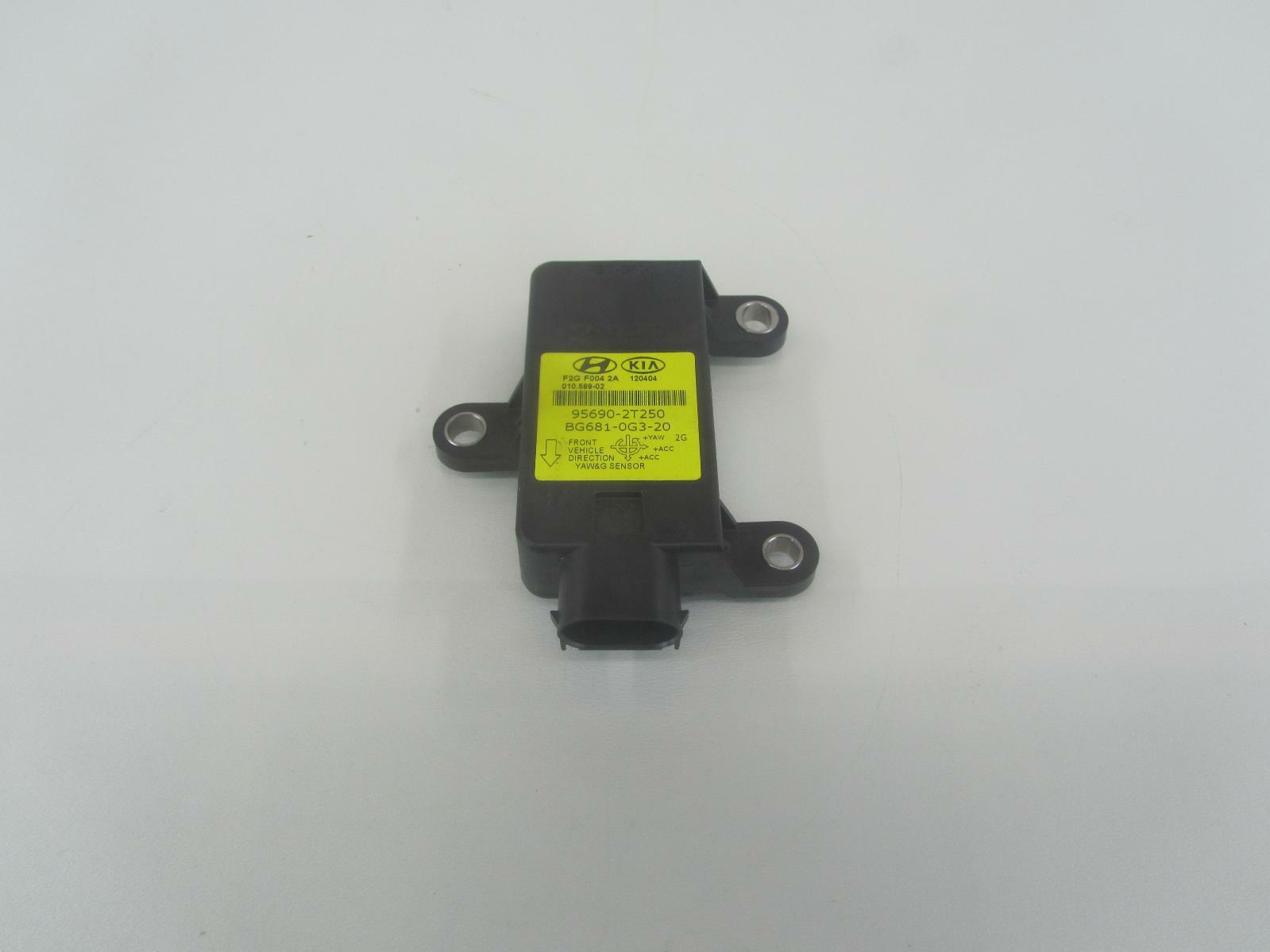 12 KIA OPTIMA Stability Control Yaw YAW Rate Sensor Relay Module 95690-2T250