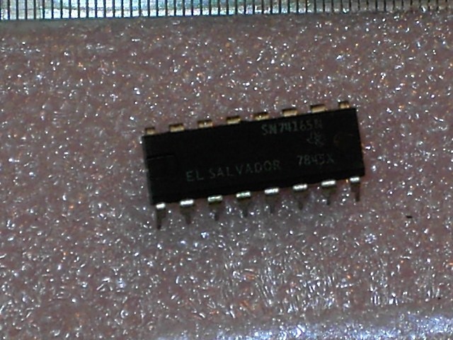 SN 74165 8-bit parallel-in serial-out (PISO) shift register