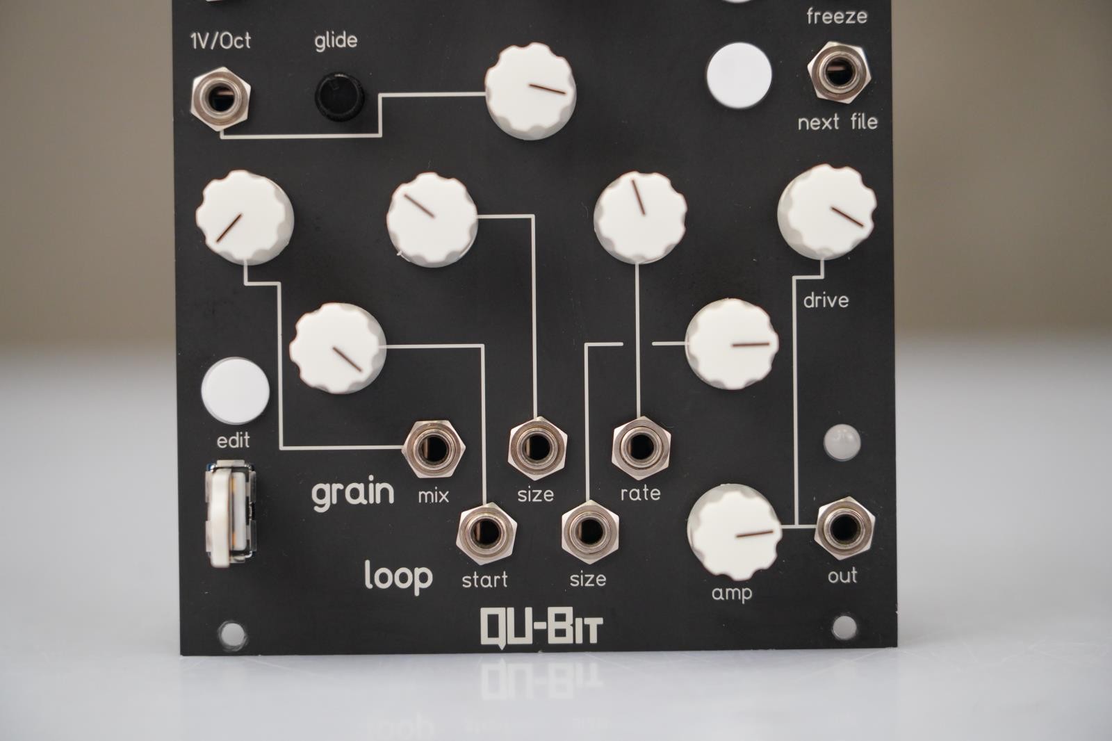 Qu-Bit Nebulae v1 Eurorack Module w/ Tiptop Stackcables #58638