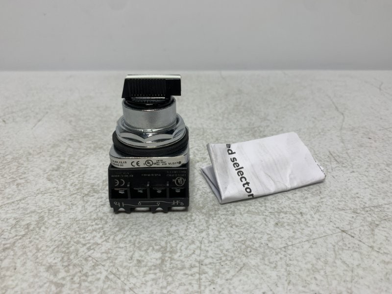 ABB ASSBA-6AAB-92 Selector Switch 3-Position Maintained