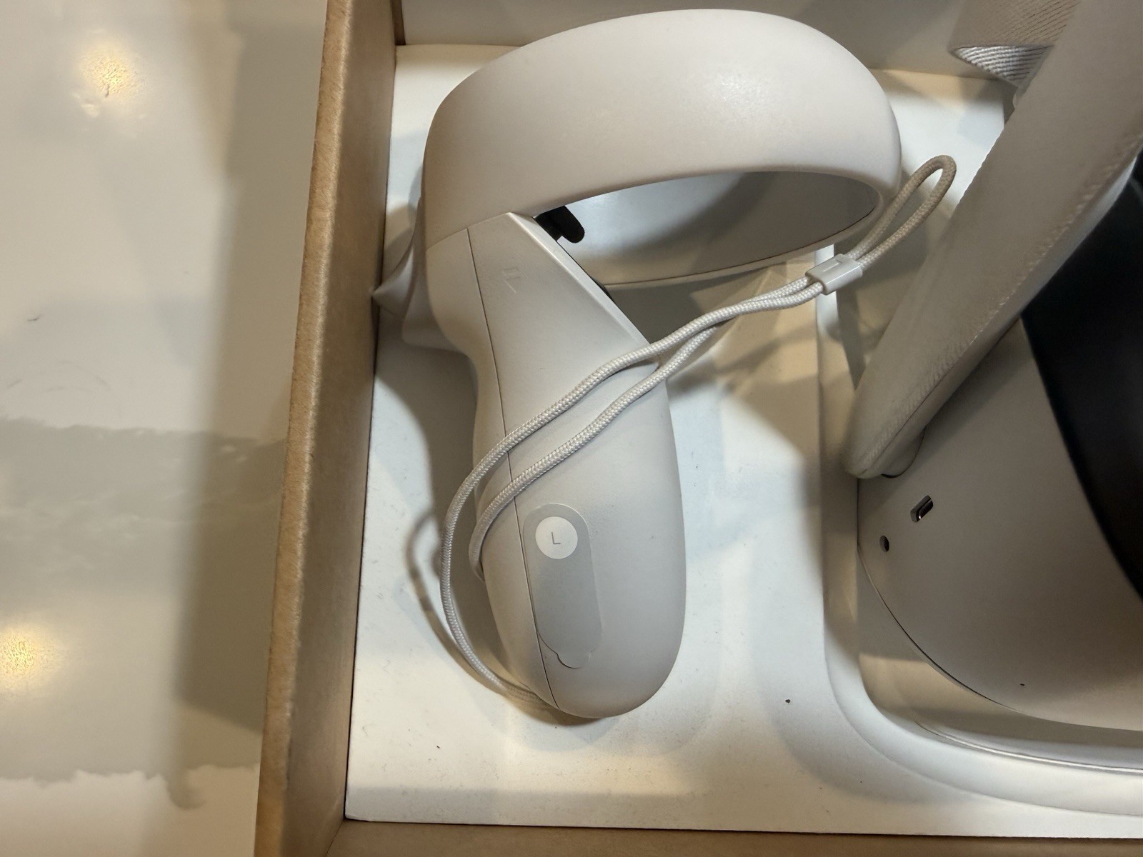 Meta Quest 2 VR Headset 128GB Boxed Excellent Condition w Controllers