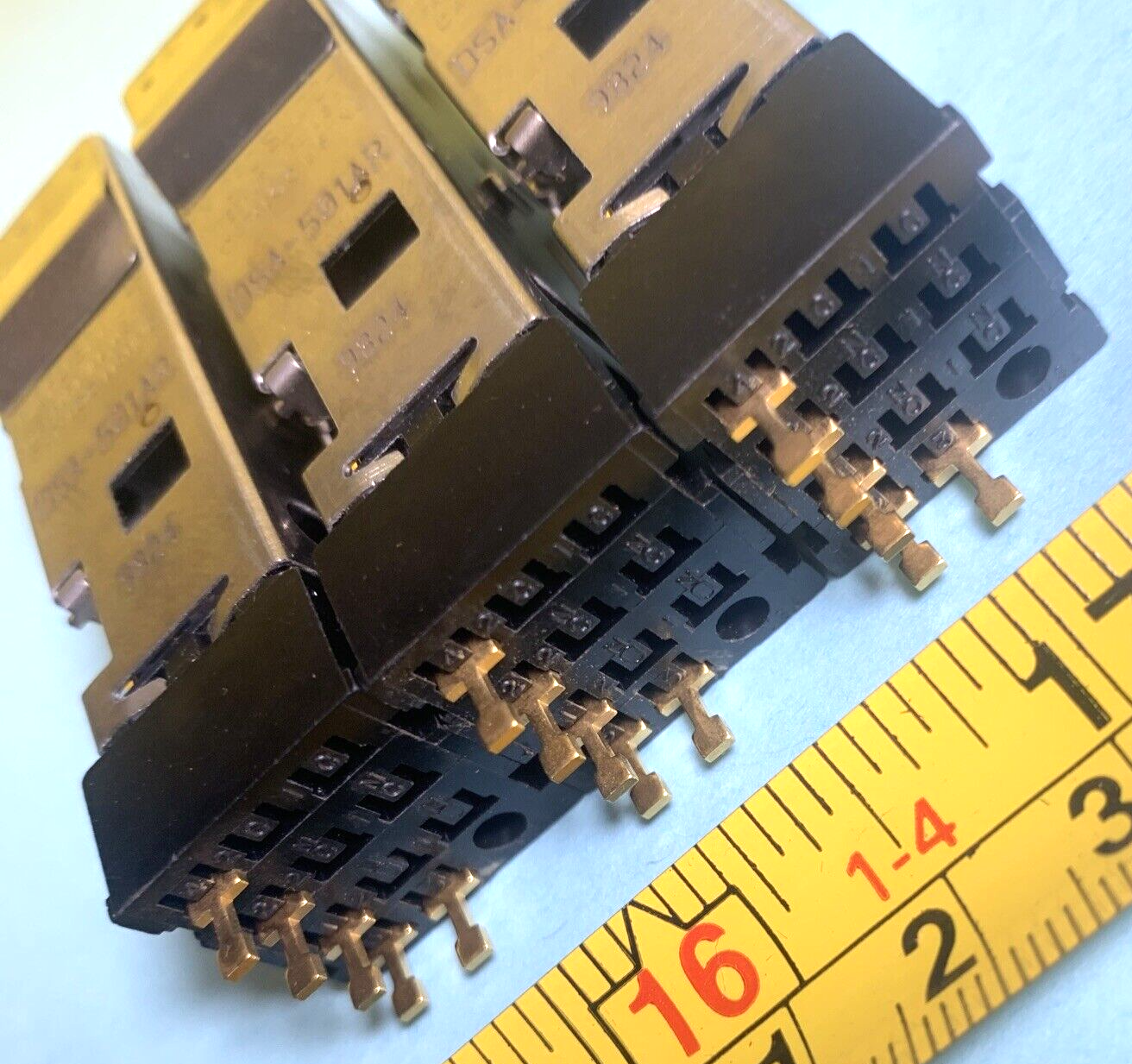 Lot of 3) Microswitch DSA-501AR Sensing and Control Switch