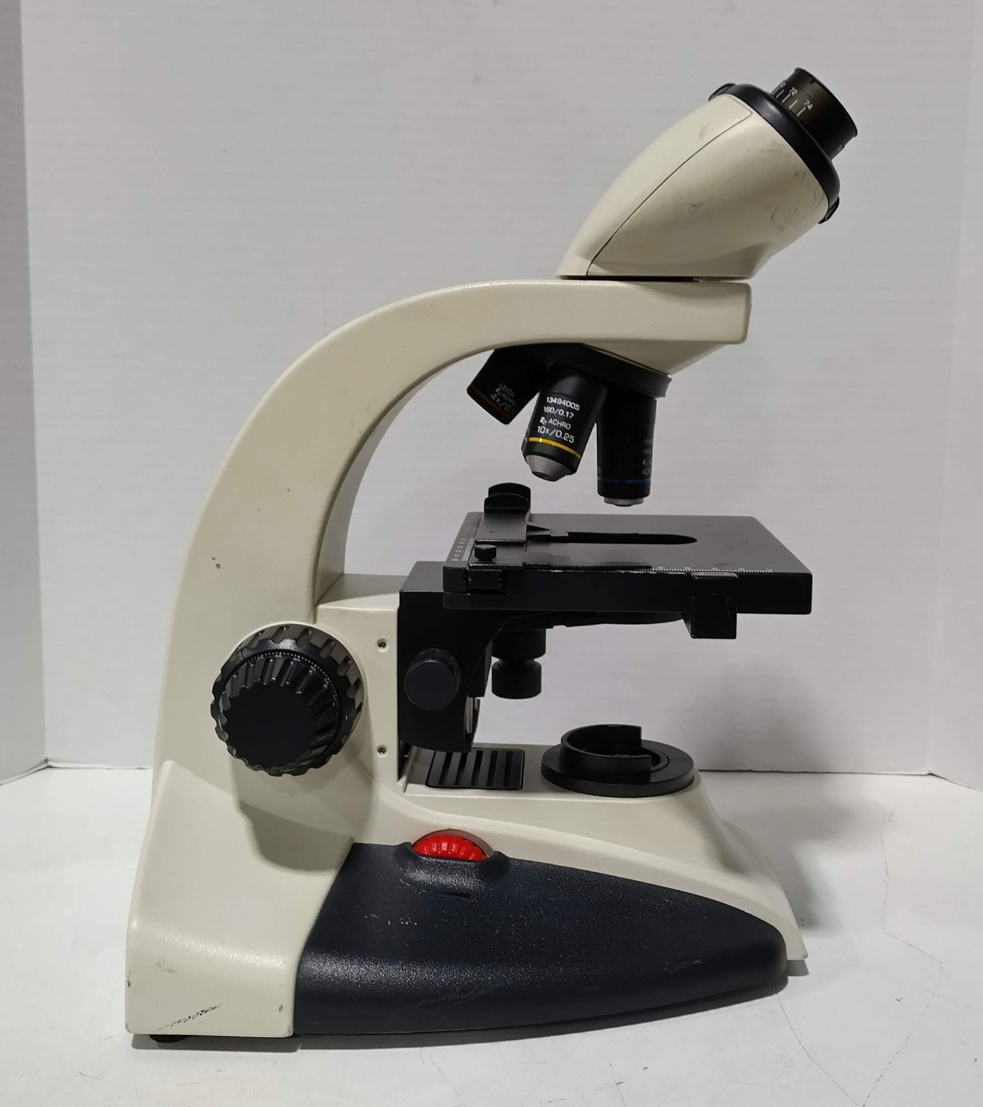 Leica CME Binocular Compound Microscope with 4 Objectives No Eyepieces/Condenser
