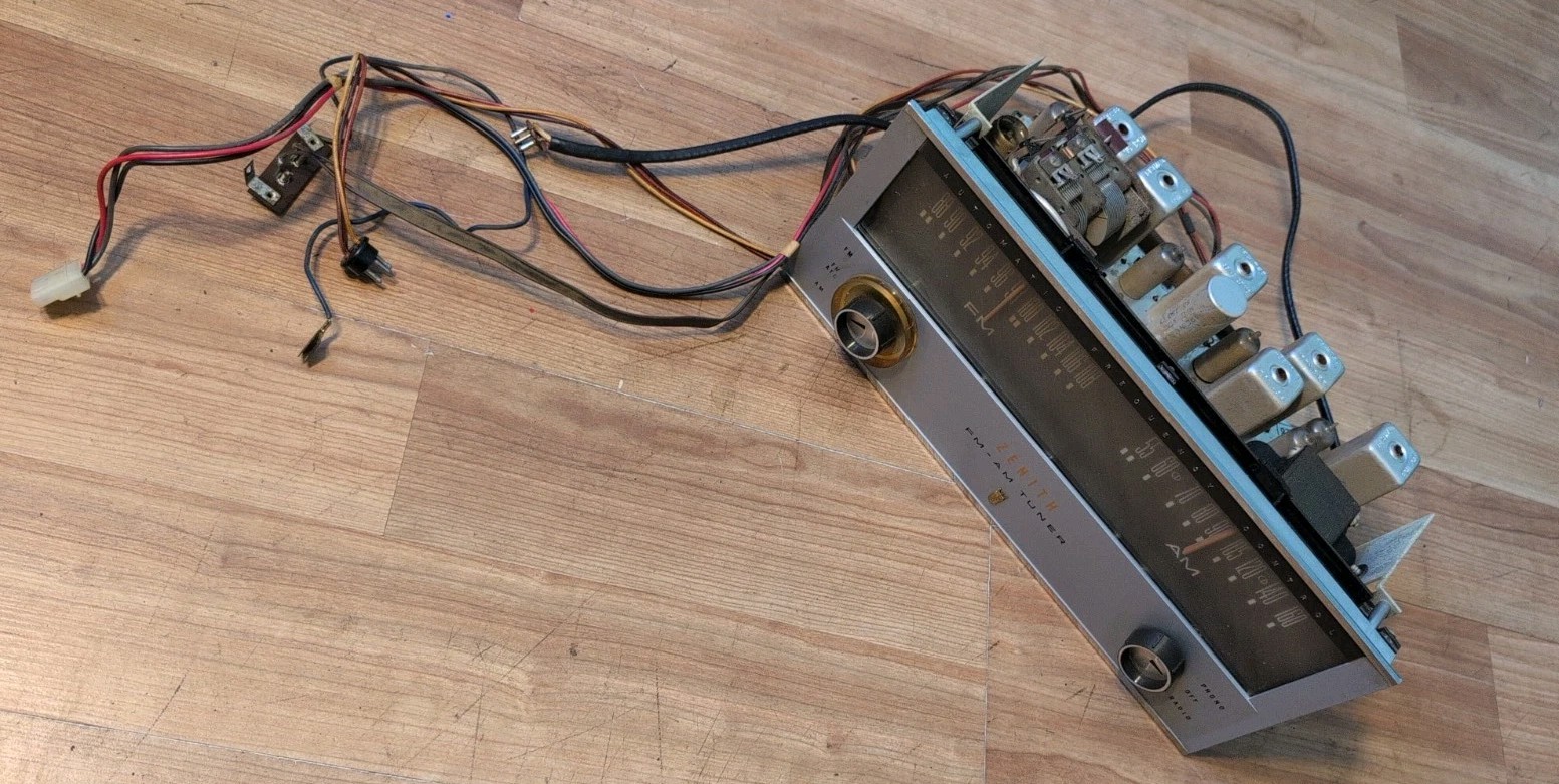 Vintage   ZENITH Tube Tuner 7F20