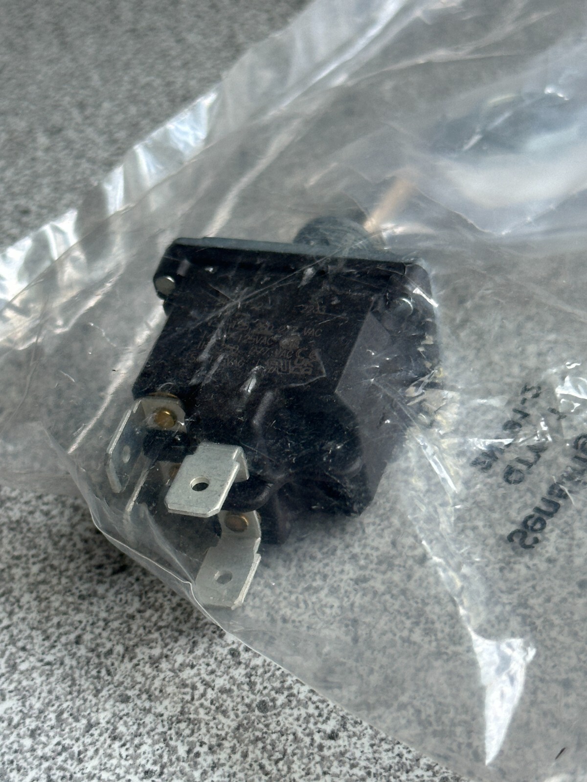 NEW Honeywell 2NT91-2 Toggle Switch DPST On-Off Maintained 15A 125-277V