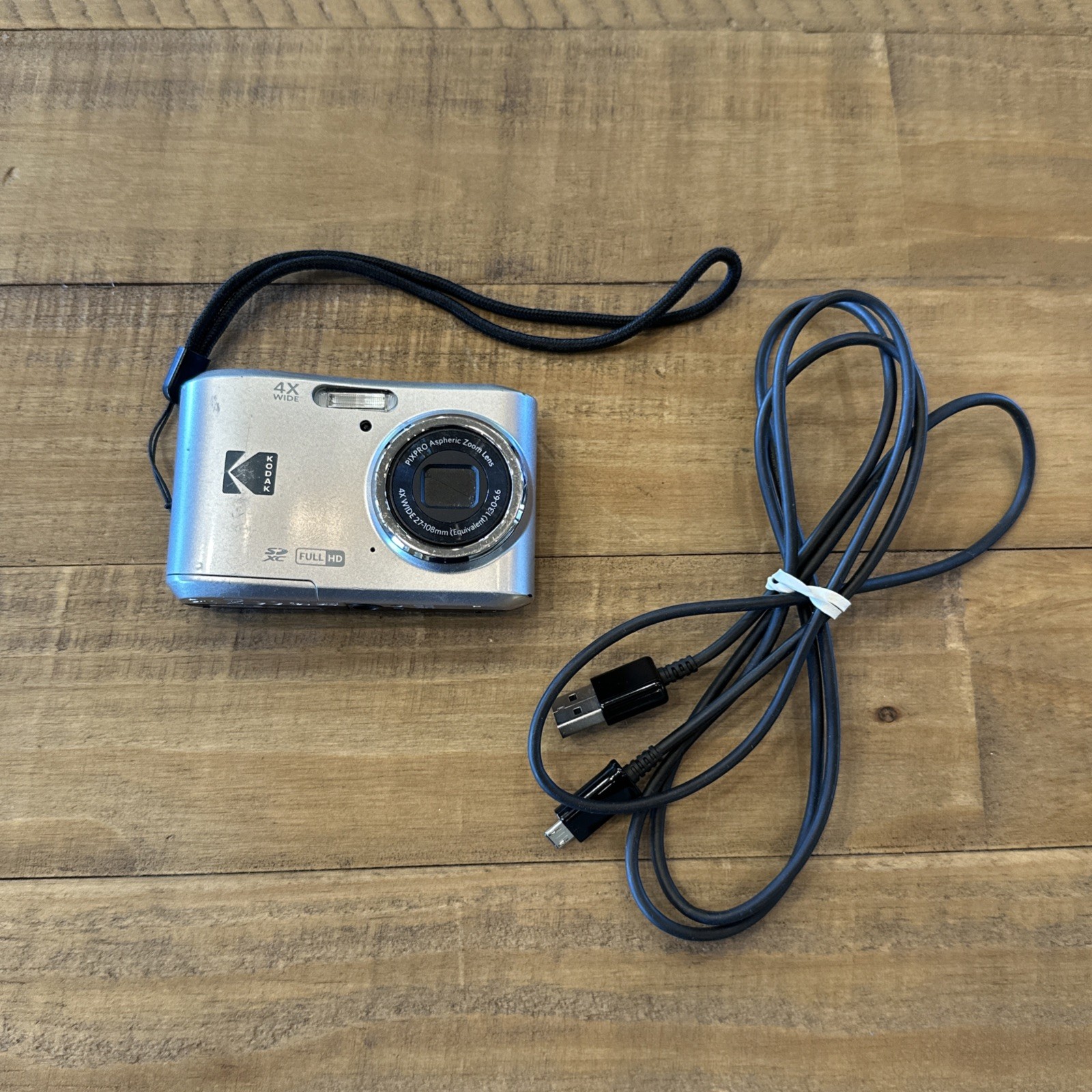 KODAK FZ45-SL PIXPRO 4X Optical Friendly Zoom Digital Camera - Silver FOR PARTS
