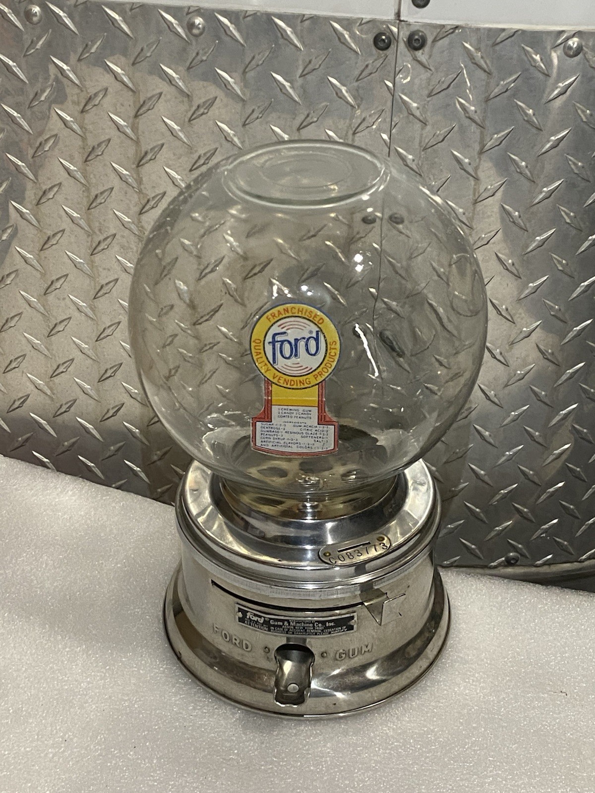 Original OLD Penny Glass Globe Ford Gumball Machine Ford Gum And Machine Co USA
