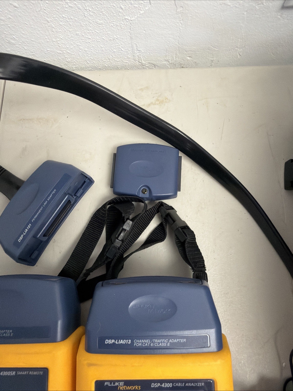 Fluke Networks DSP-4300 Cat6 Singlemode, Multimode Fiber Cable Tester DSP4300