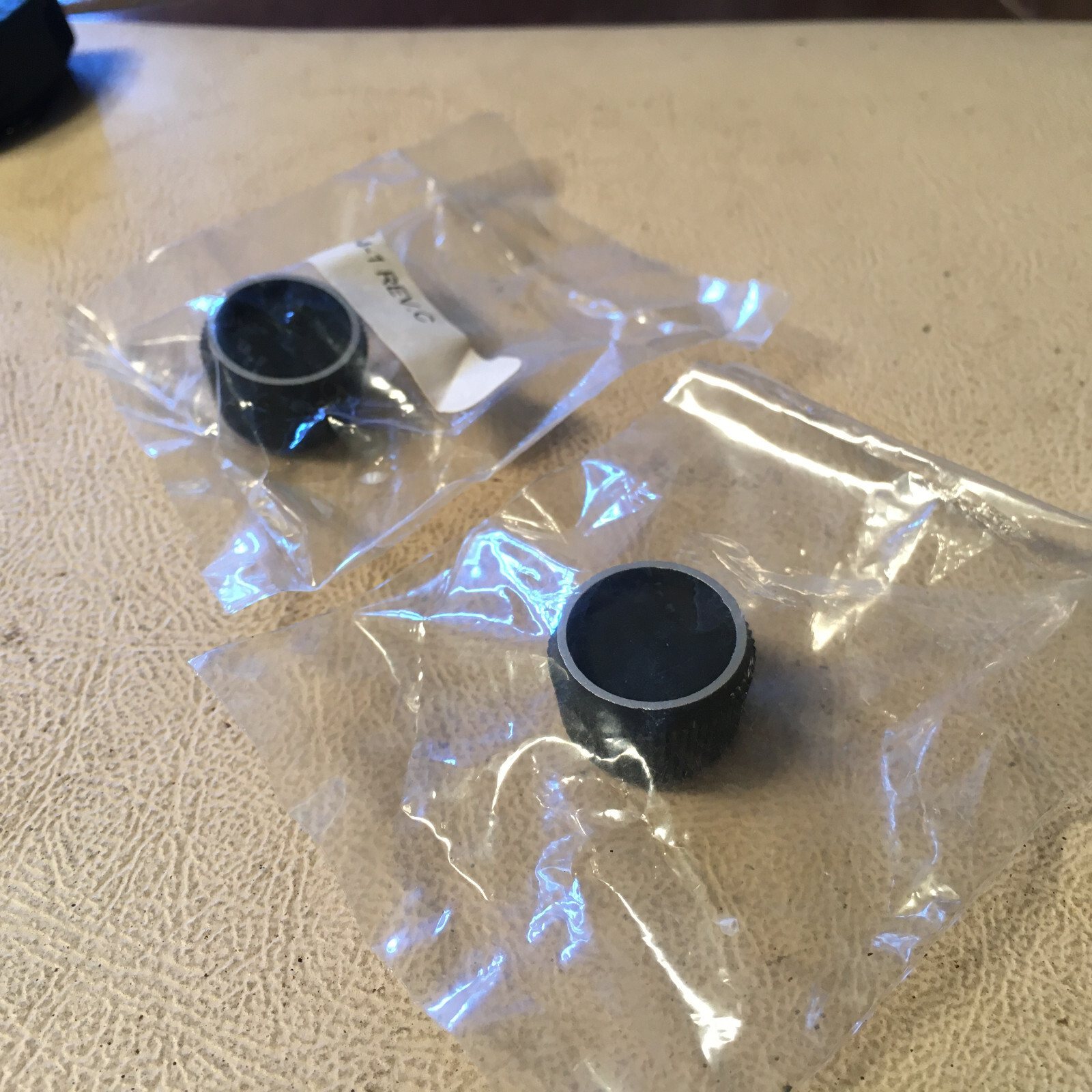 2, Collins Small Part; 628-5413-001 aka 695804-1 Select Knob.   3/4"