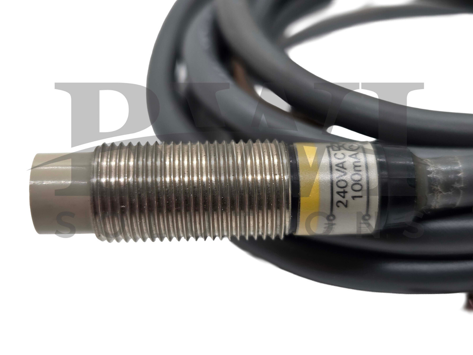 NEW Omron E2E-X5MY1 Proximity Sensor 24-240VAC, 2-Meter E2EX5MY1