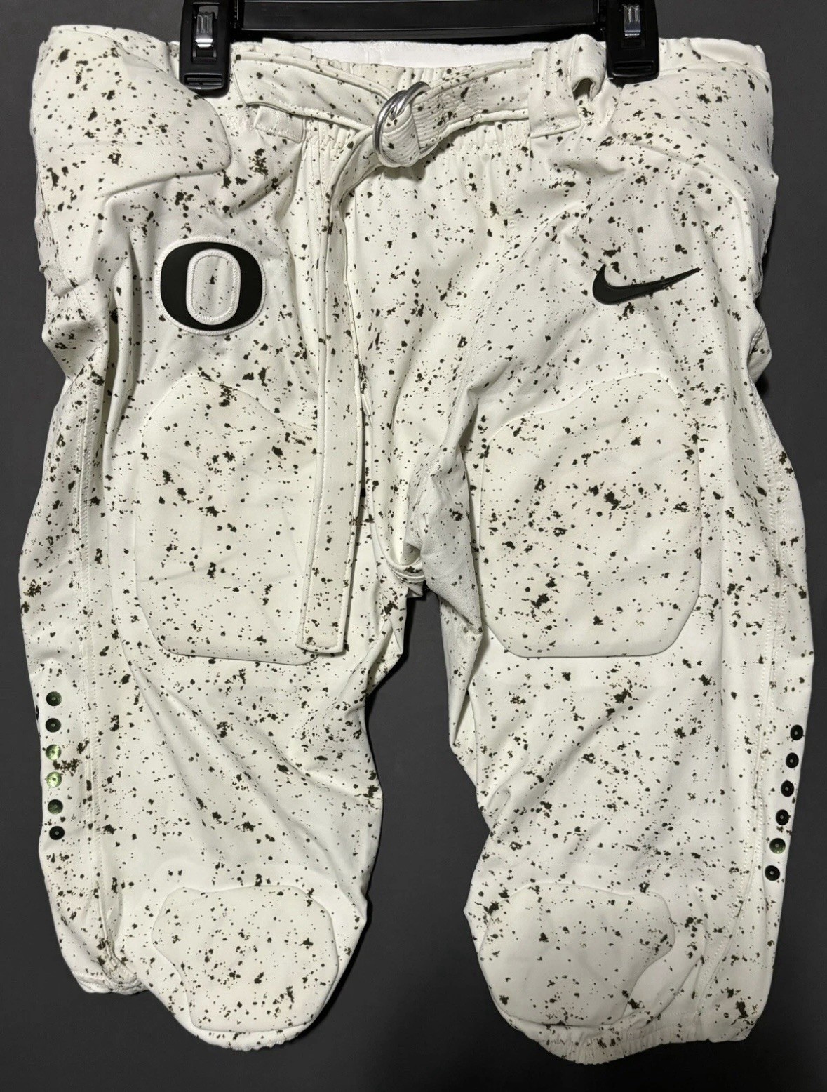 OREGON DUCKS PE GAME WORN Nike Speckled Eggshell Football Pants With Pads & Belt