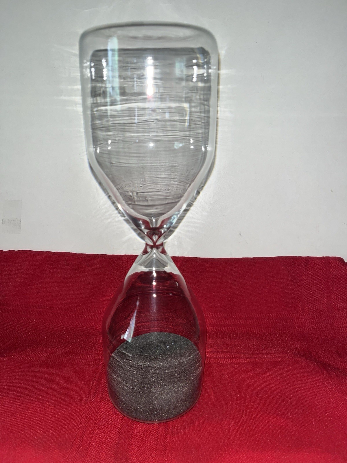 10.5” MODERN BLOWN CLEAR GLASS HOUR GLASS SHAPED TIMER BLACK SAND 25 MINUTES