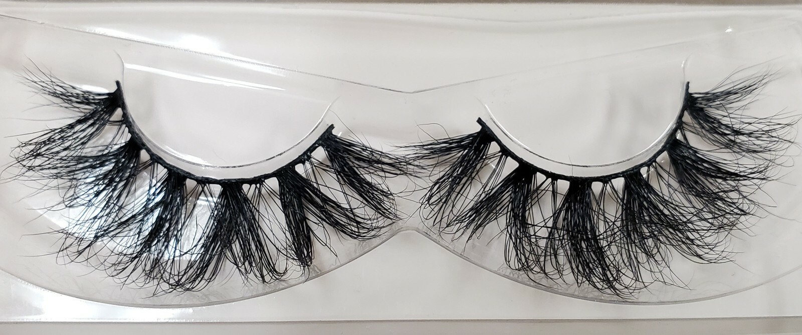 Luxury Mink Lashes ( LIT) Lash Plug™️
