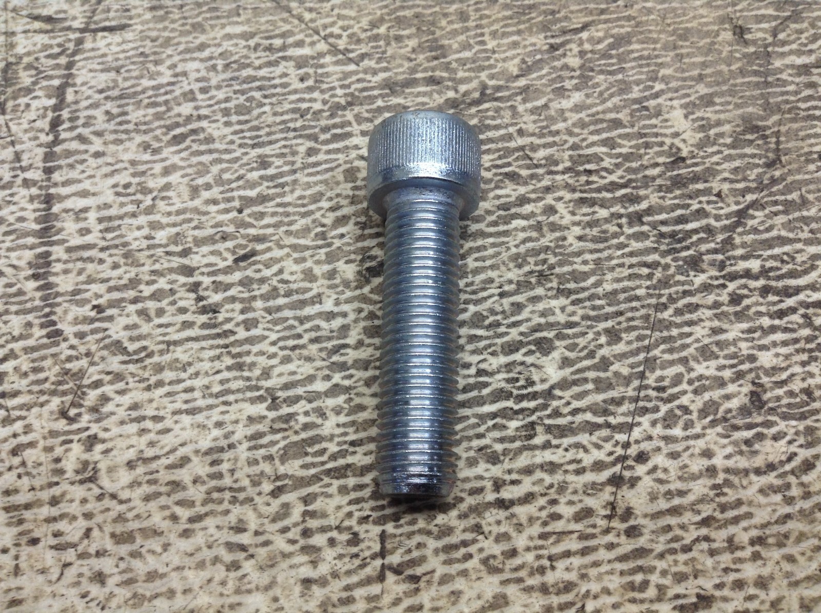 TE 64223-08 SCH CAPSCR Bolt M16 x 2.00 x 60 6422308 New (TSC)