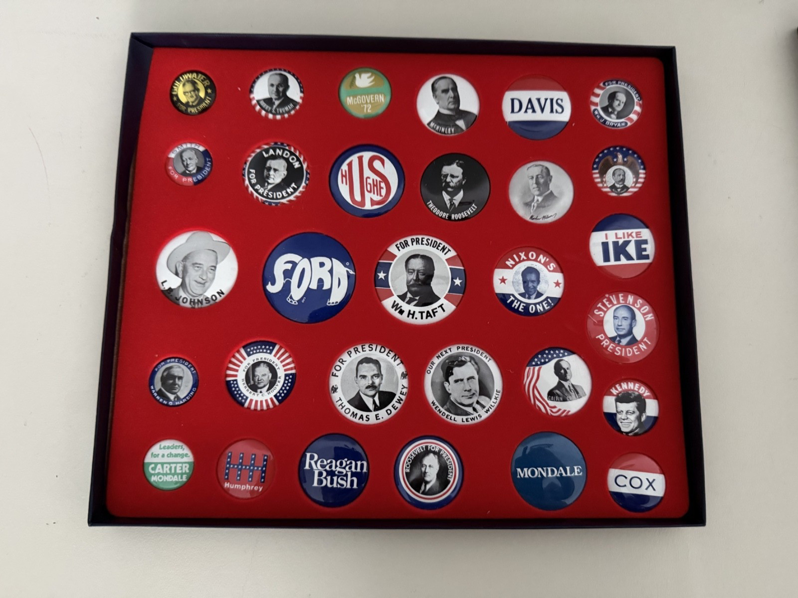 United States Presidential Campaign Button Collection Winners-Losers Since 1900