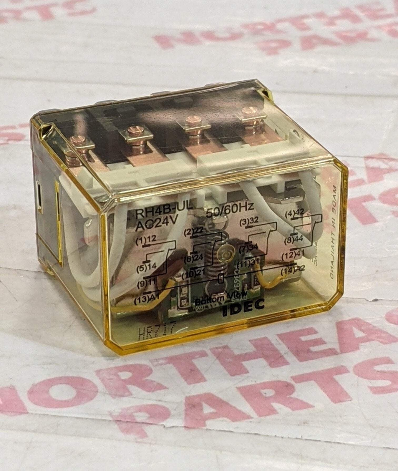 IDEC RH4B-ULAC24V