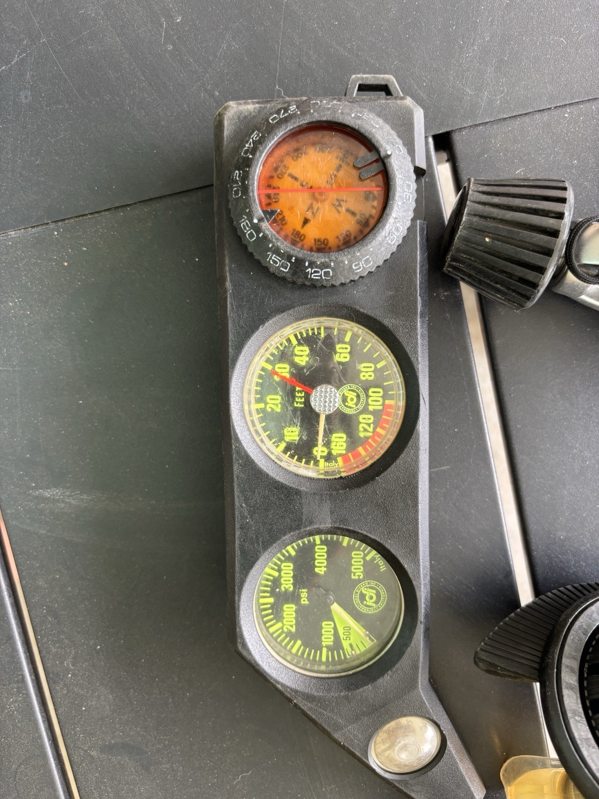 IDI Scuba Regulators, 1st and 2nd stage with 3 gauge console