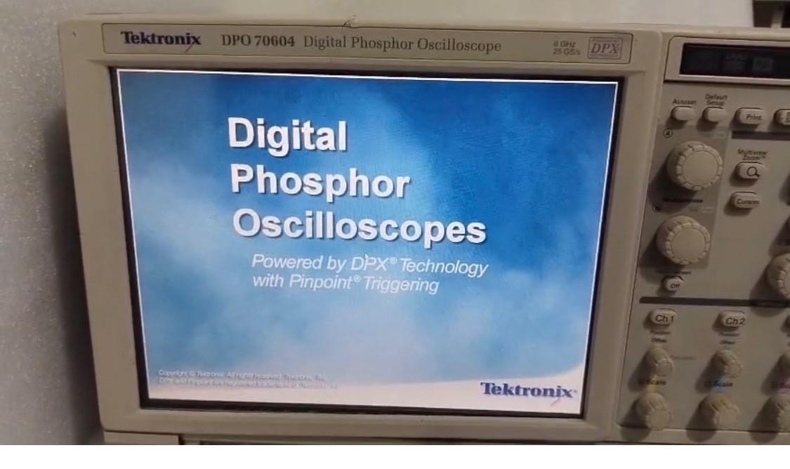 TEKTRONIX DPO 70604 OSCILLOSCOPE - 6GHZ