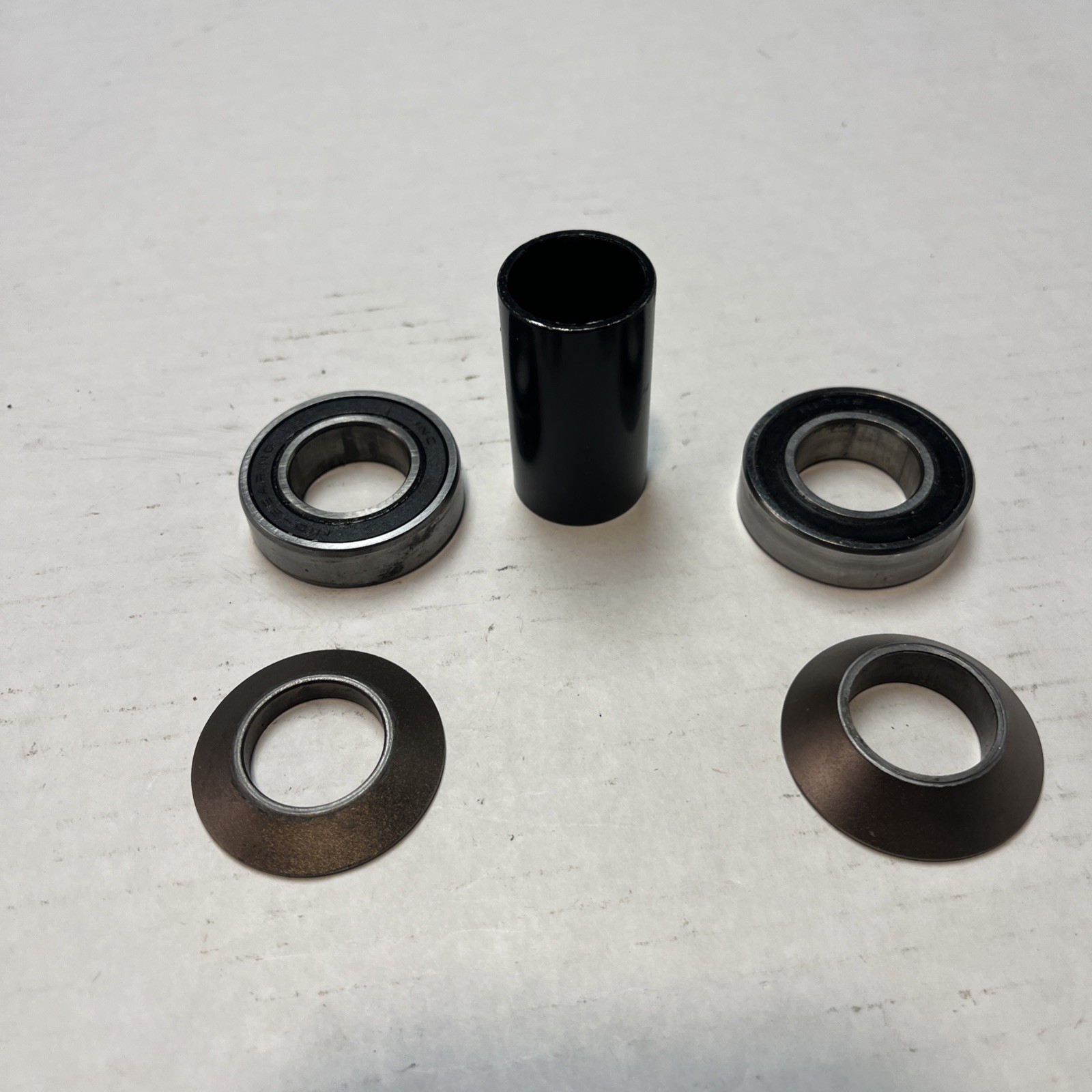 United Bmx Bottom Bracket Mid 22m Spindle Hole Size.
