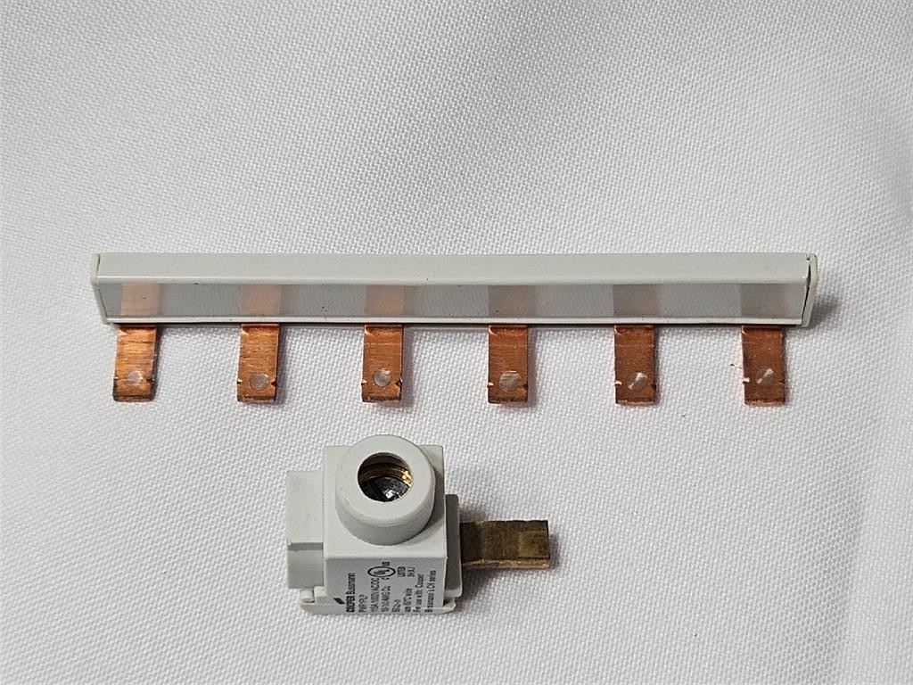 Bussmann PWR1PLP Bus Bar Feeder Terminal w/ Comb Busbar 6 Pins BB1P100M6