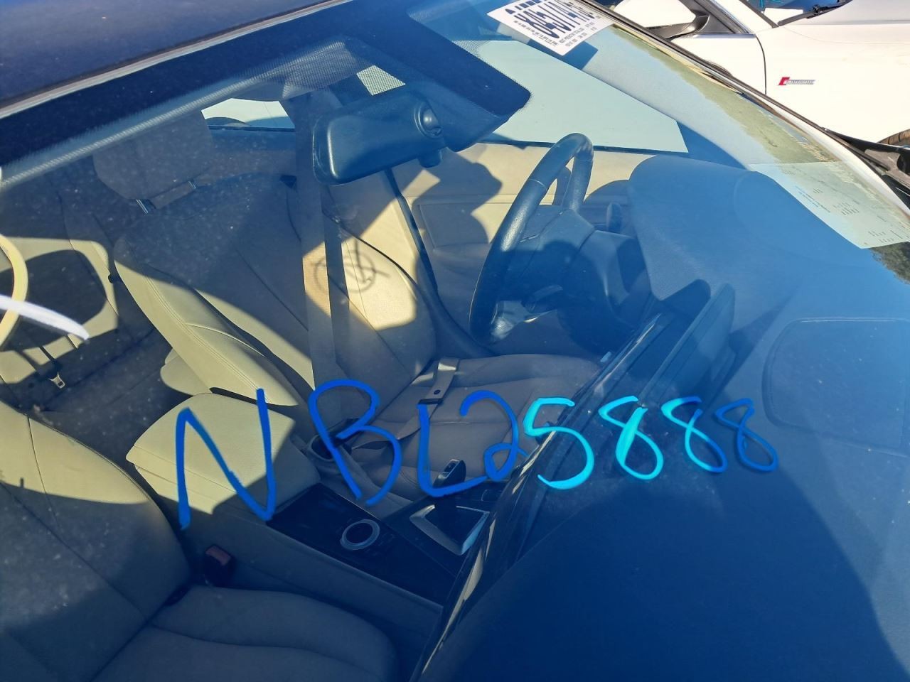 320I 2015 Glove Box 4905900