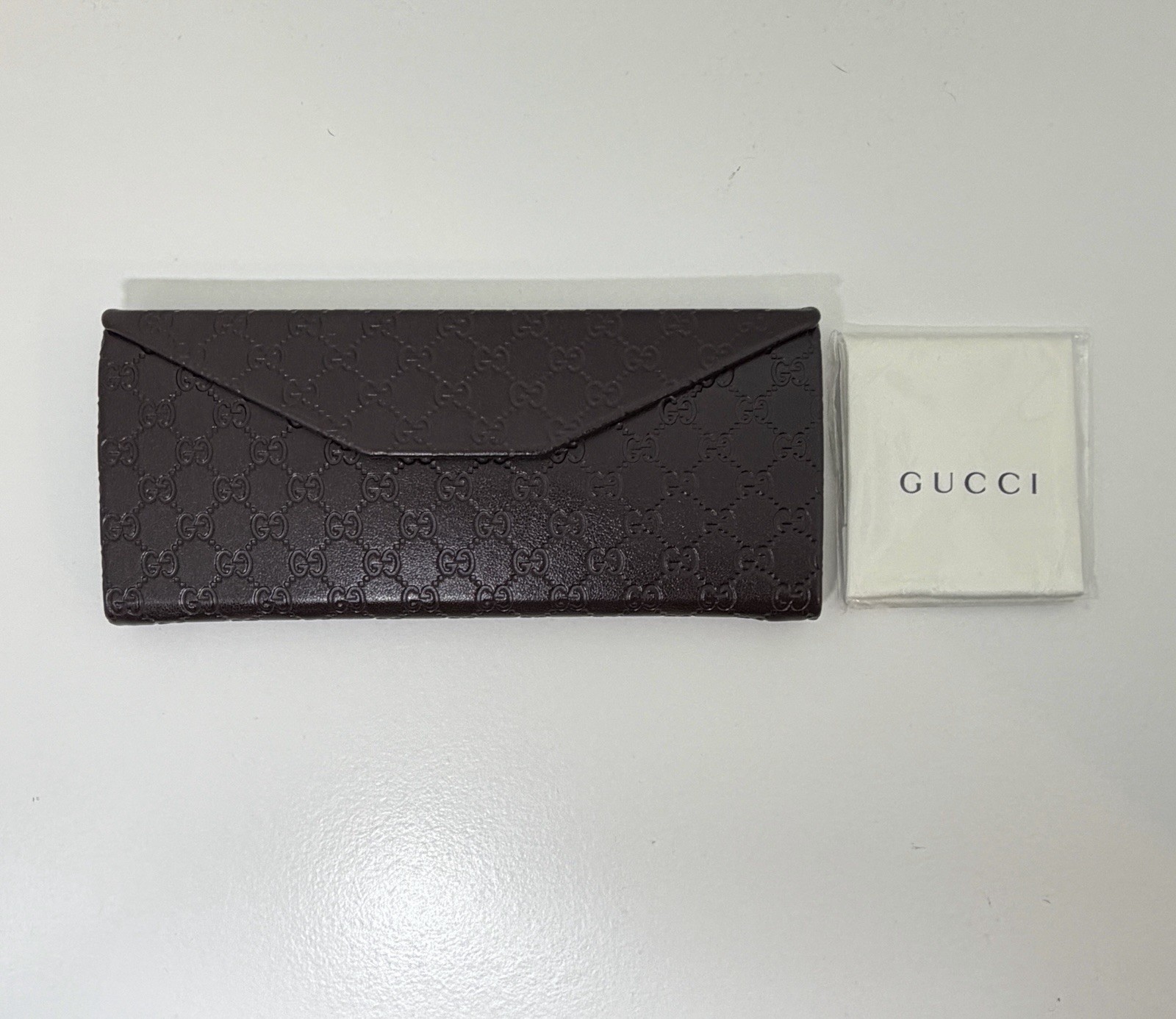 GUCCI Embossed Brown Leather Snap Hard Case for Glasses/Sunglasses size large