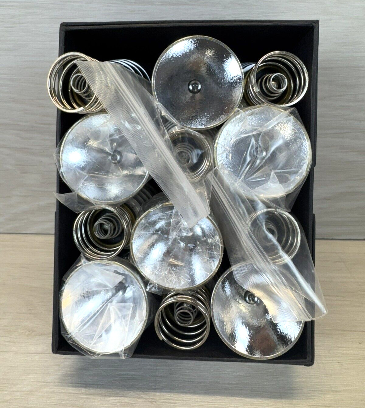 Pila Flashlight Replacement Reflector & Xenon Bulb 12V 300 Lumens Lot of 12 NEW
