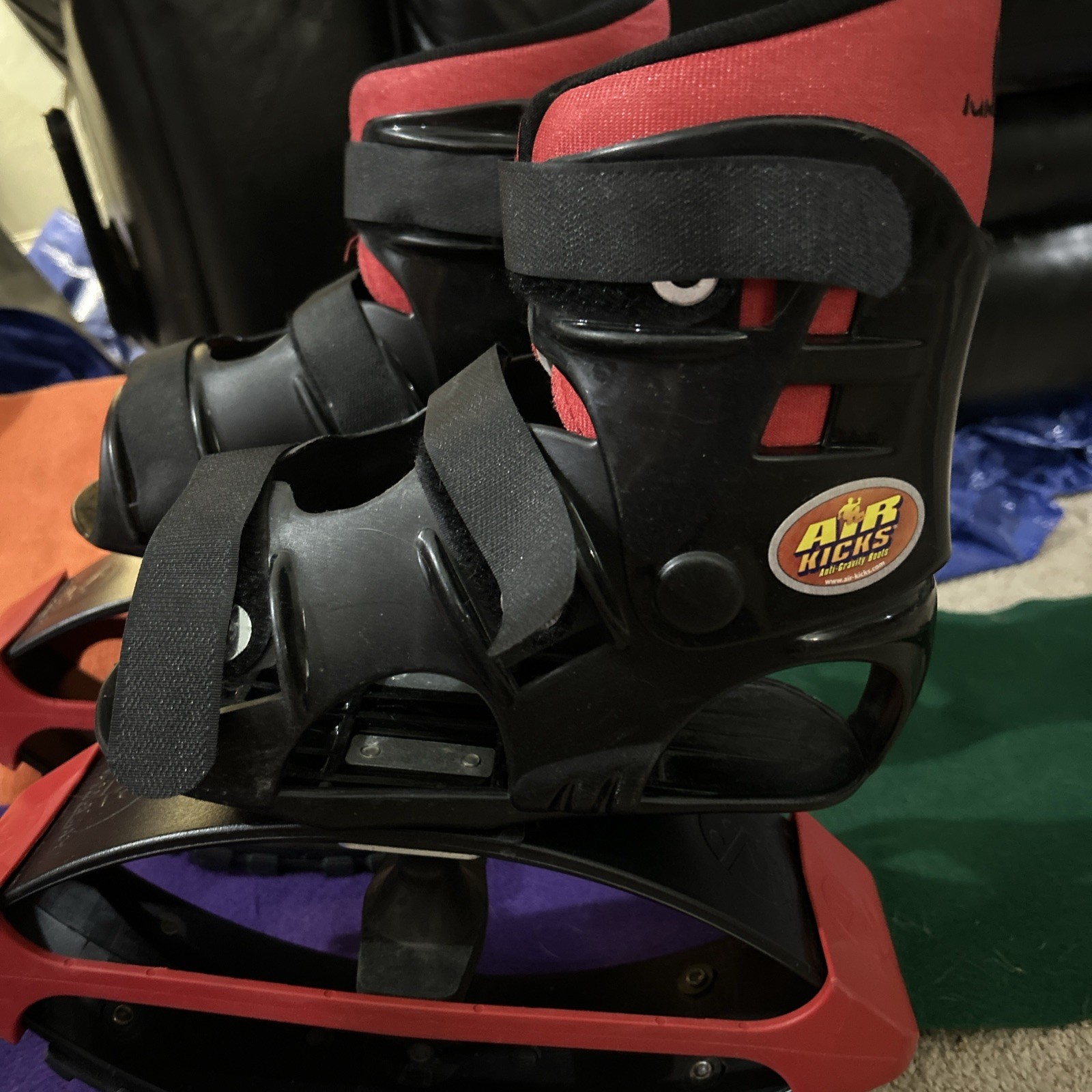 Air Kicks JUMARAX Anti-Gravity Boots Small T-0 Springs 33-55lbs Black/Red