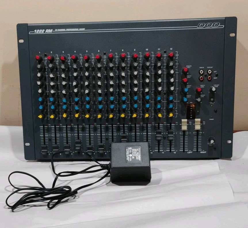DOD 1222 RM 12 Channel Professional Mixer Working
