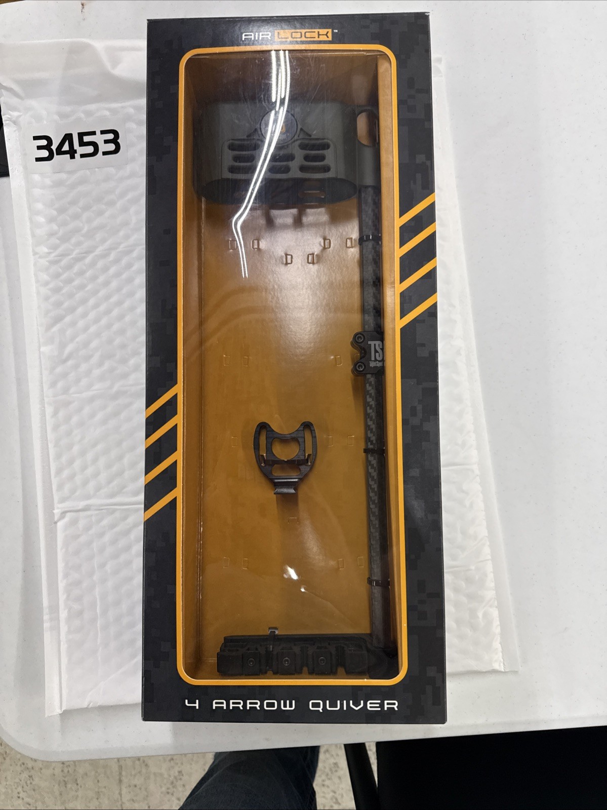 Tight Spot 4 Arrow Airlock Quiver 1-Piece Fully Adjustable OD Green - Item 3453