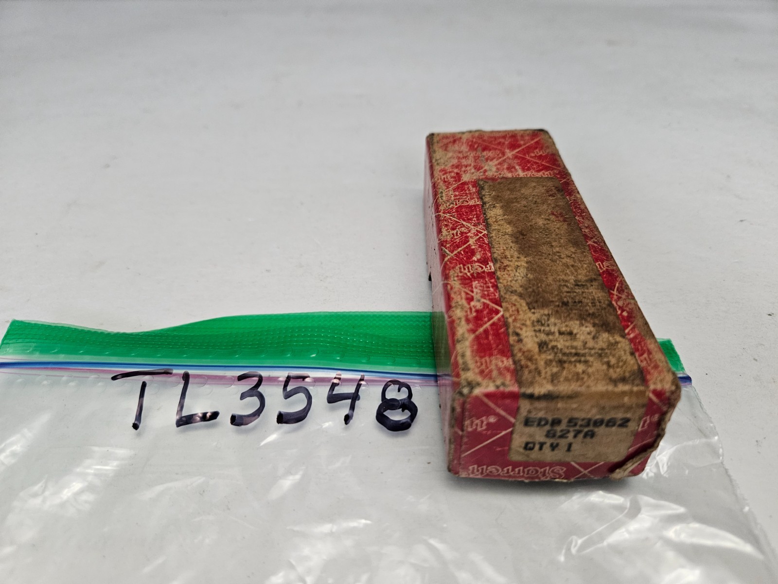 STARRETT #827A 2- EDGE FINDERS IN GOOD CONDITION W/BOX (TL3548)