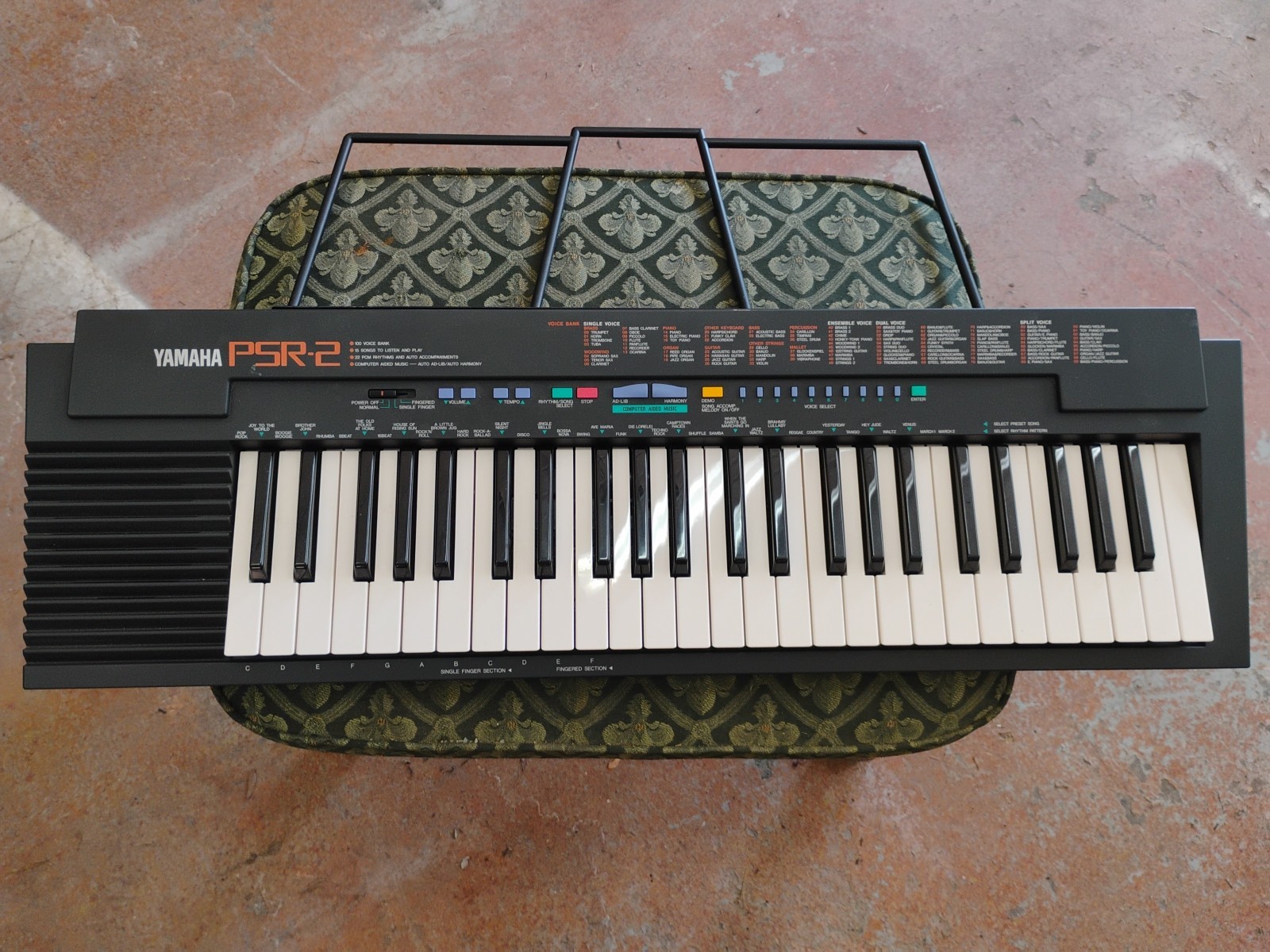 YAMAHA PSR-2 Portable Electronic Keyboard Portatone With Original Box