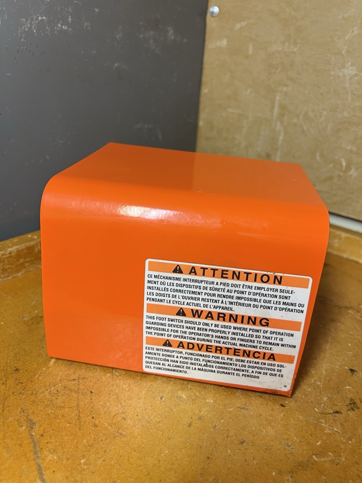 CROHN Foot Pedal Dispenser ~