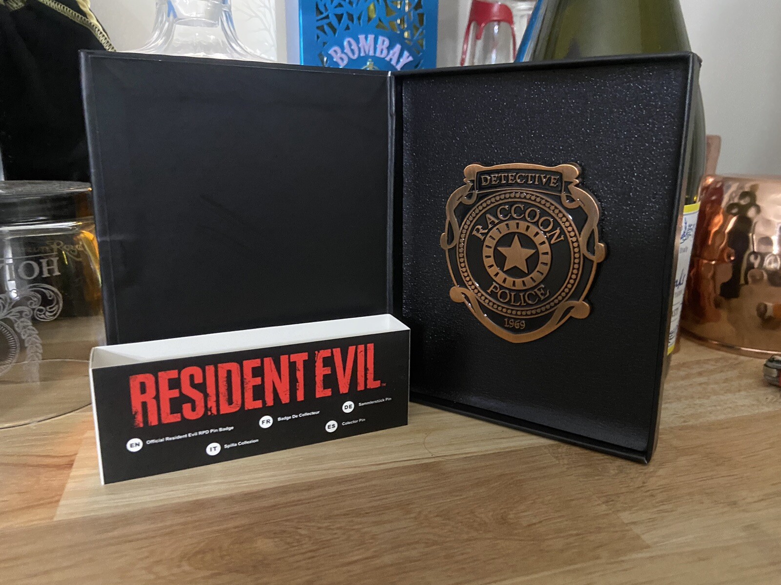 Resident Evil 3 Remake Detective S.T.A.R.S pin badge 1,000 made IN STOCK