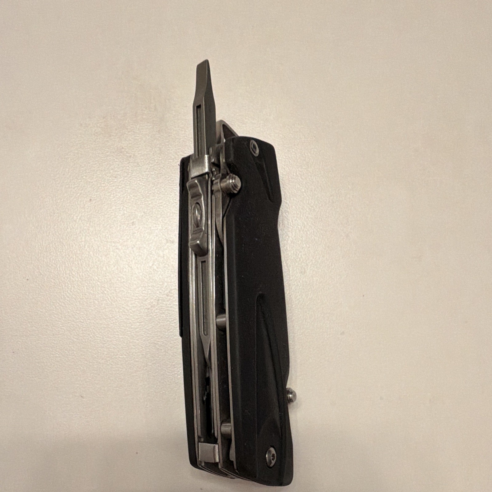 Buck Folding Multi-Tool Pliers with Knife Blade, Black Handle