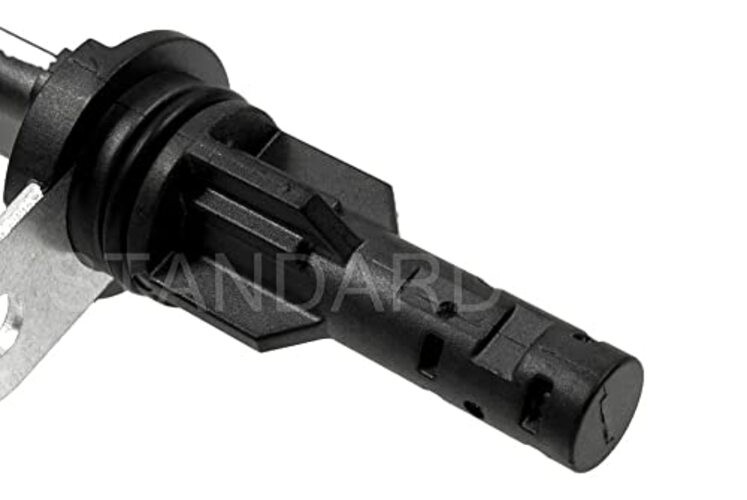 Standard Motor Products PC823 Camshaft Sensor Assorted, One Size
