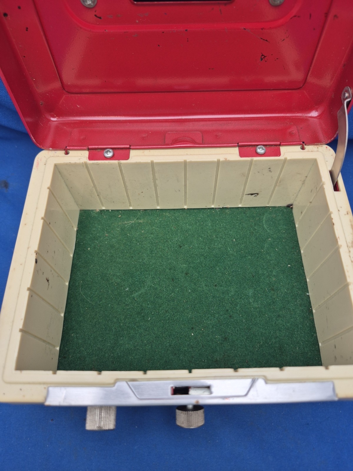 Cash Box Red Metal Locking No Key No Tray