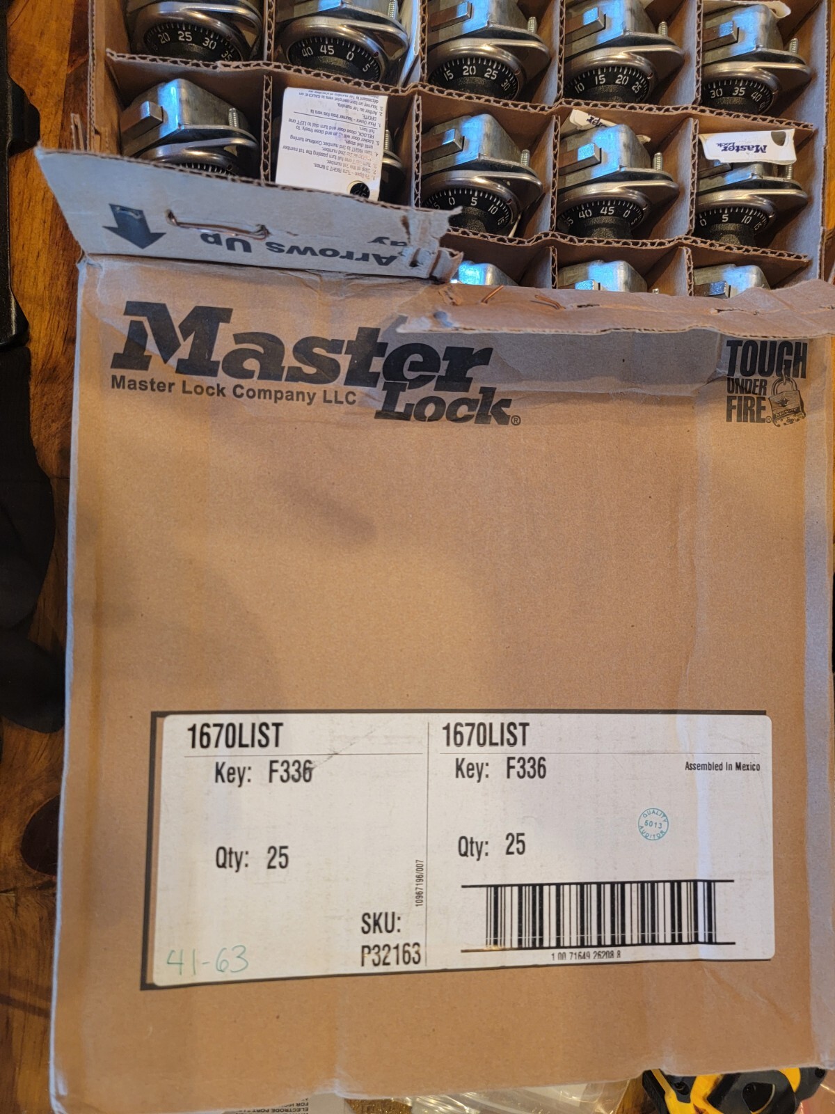 MasterLock 1670LIST Built-In Combination Lock for Lift Handle, Single Point (30)